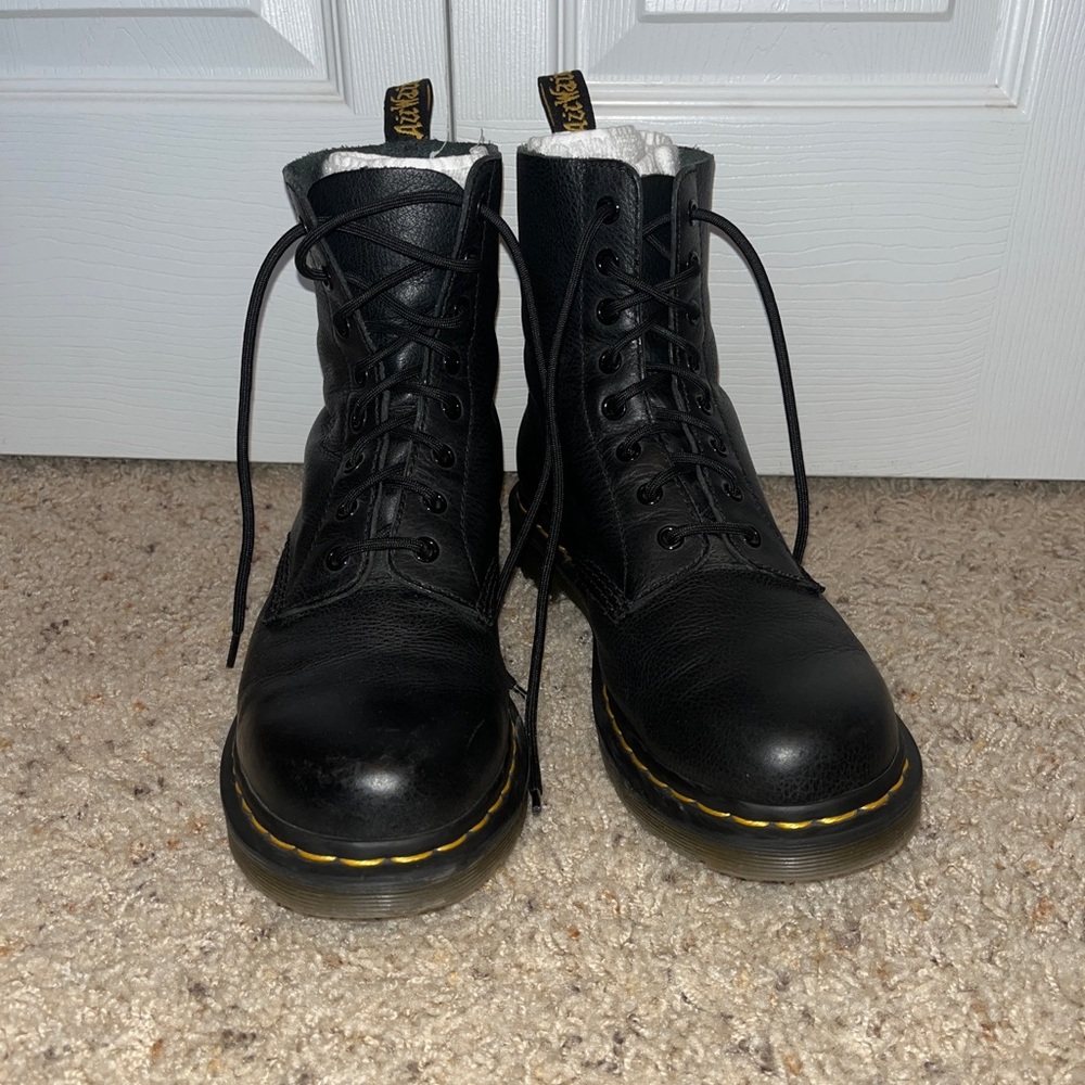 Women’s Doc Martens Pascal 8 Eye Boot